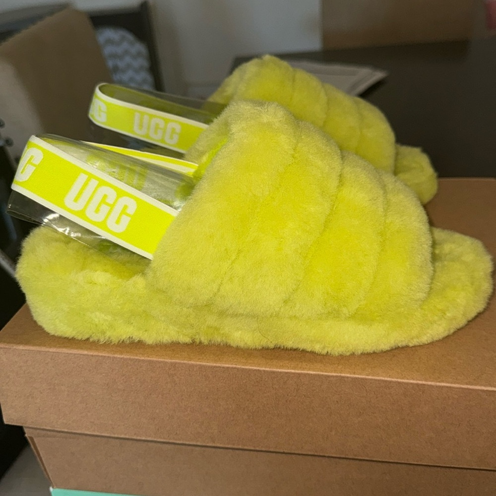 Ugg slides